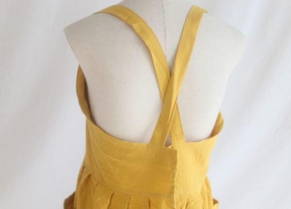 No-tie Crossback Pleated Apron