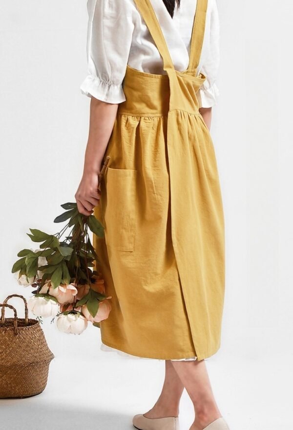 Minimal U-Neck Cross-Back Cotton Apron