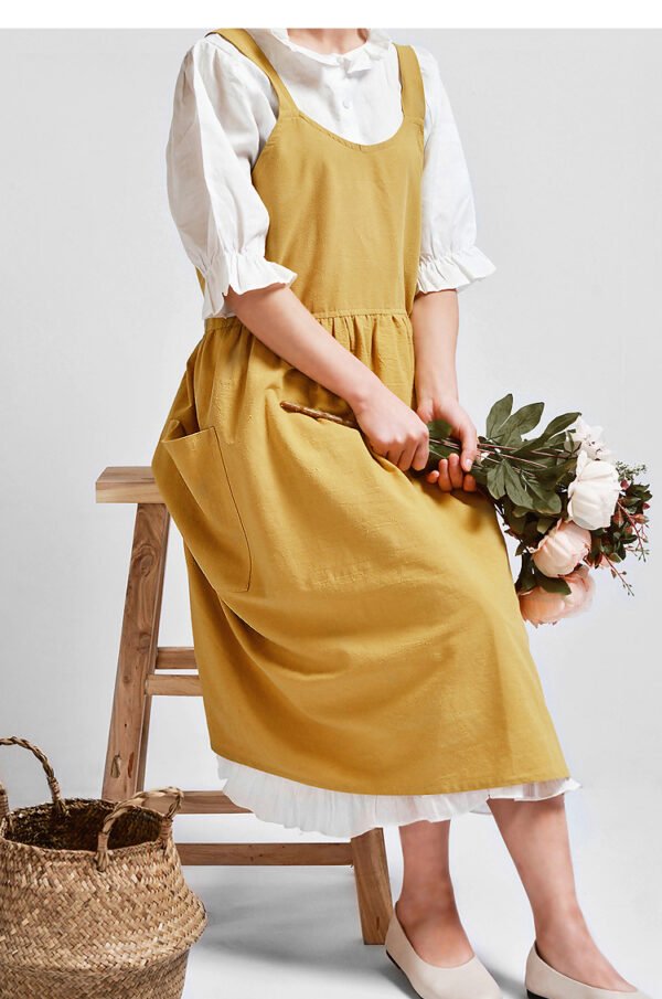 Minimal U-Neck Cross-Back Cotton Apron