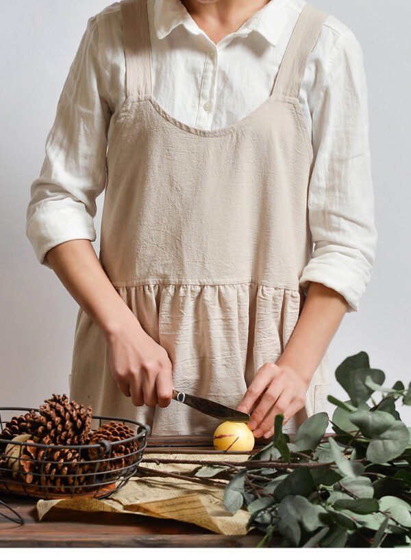 Minimal U-Neck Cross-Back Cotton Apron