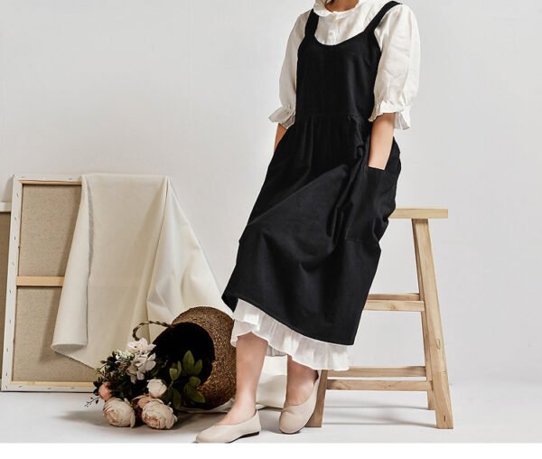 Minimal U-Neck Cross-Back Cotton Apron