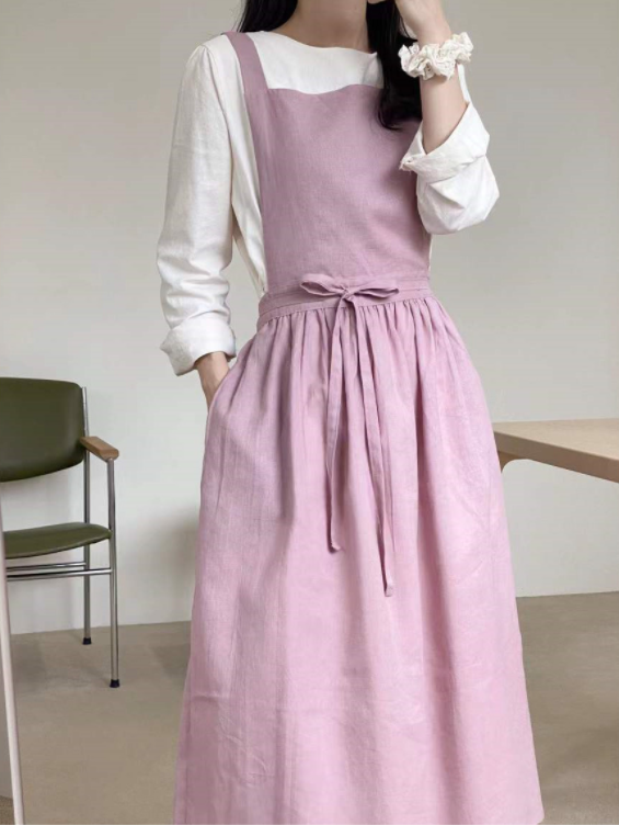 Minimal Form Cotton Pleated Apron For Women