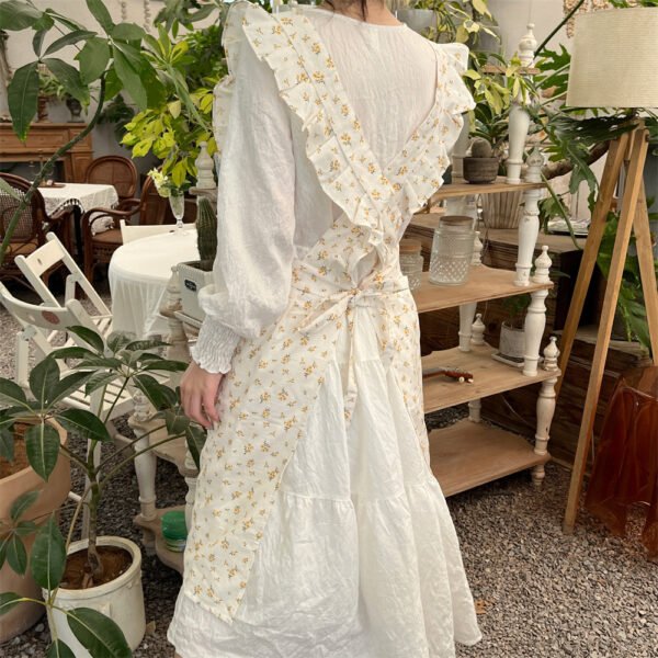 Linen Rustic Floral Ruffled Shoulder Apron