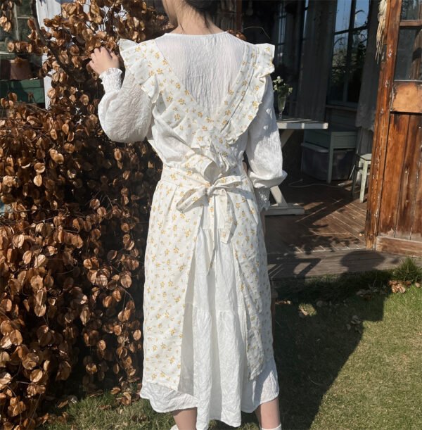 Linen Rustic Floral Ruffled Shoulder Apron